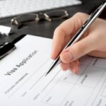 كيف يساعدك مكتب للدراسة بالخارج في اختيار الجامعة والتخصص المناسب؟