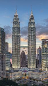 The_Twins_SE_Asia_2019_(49171985716)_(cropped)_2